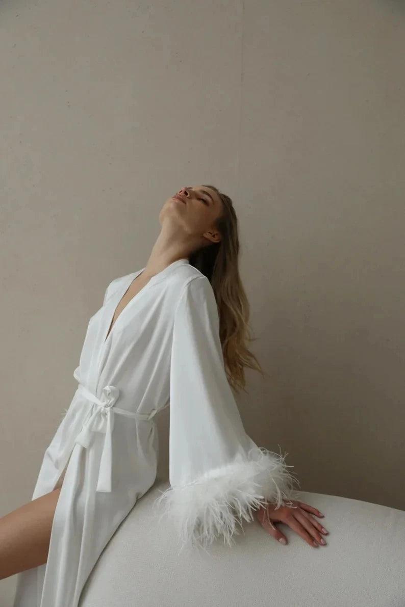 Sexy White Bridal Feather Robe Style