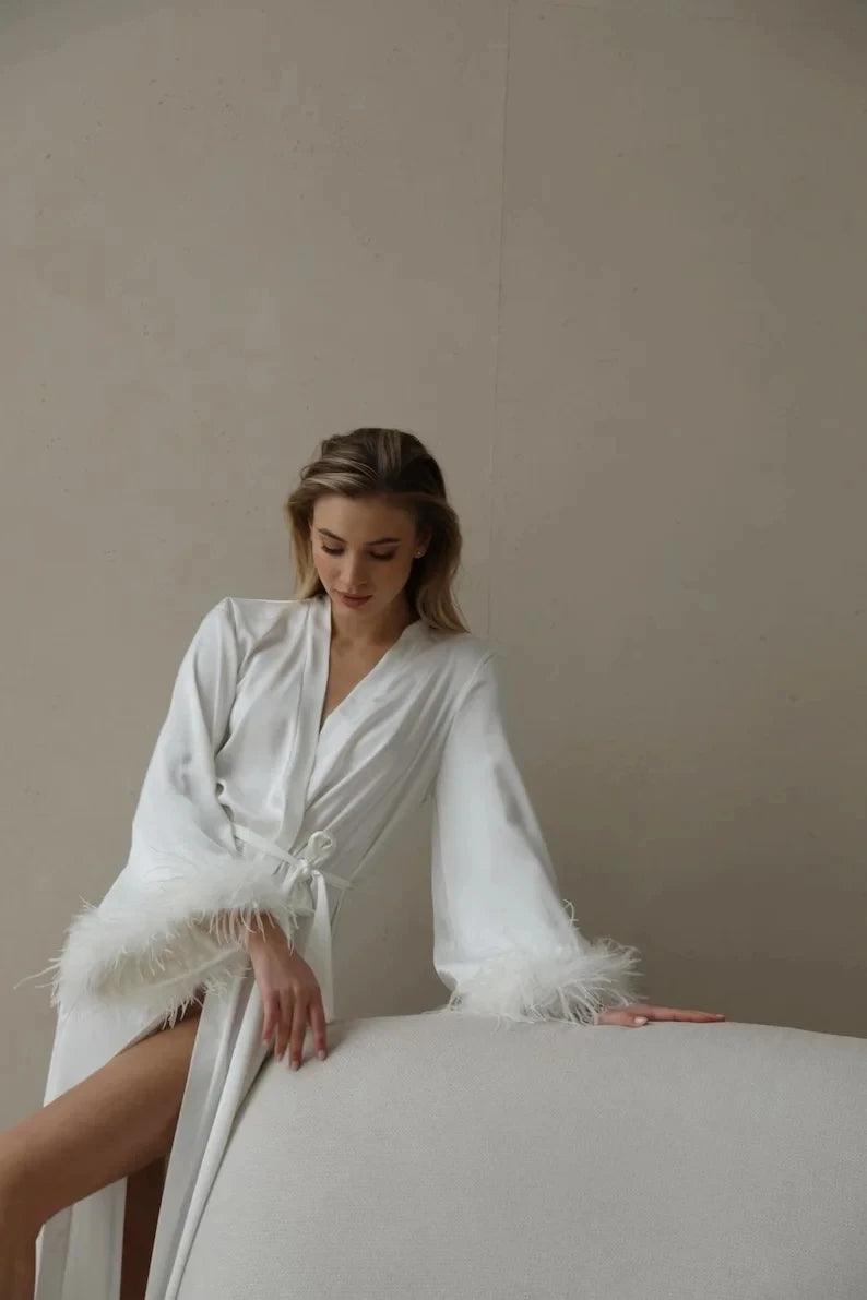 Sexy White Bridal Feather Robe Style